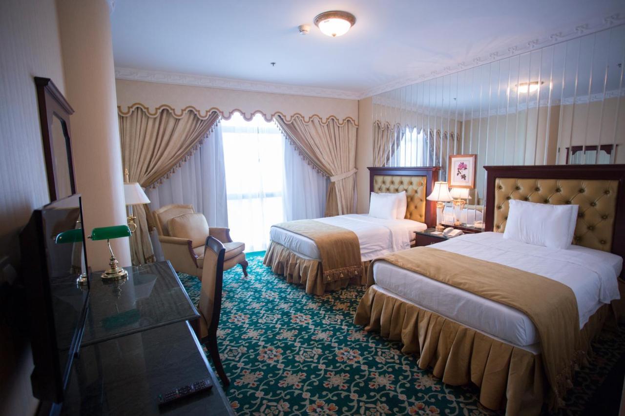 โรงแรมฮาบิแทต ออล สวีท อัล คอบาร์ อัลโคห์บาร์ ภายนอก รูปภาพ A room at the hotel