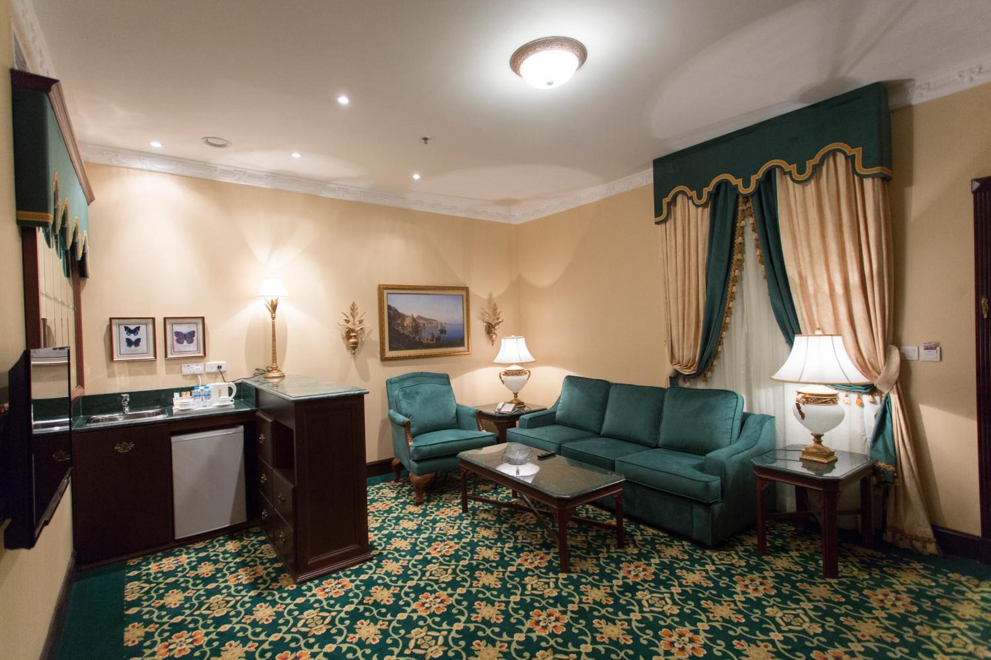 โรงแรมฮาบิแทต ออล สวีท อัล คอบาร์ อัลโคห์บาร์ ภายนอก รูปภาพ A suite at the hotel