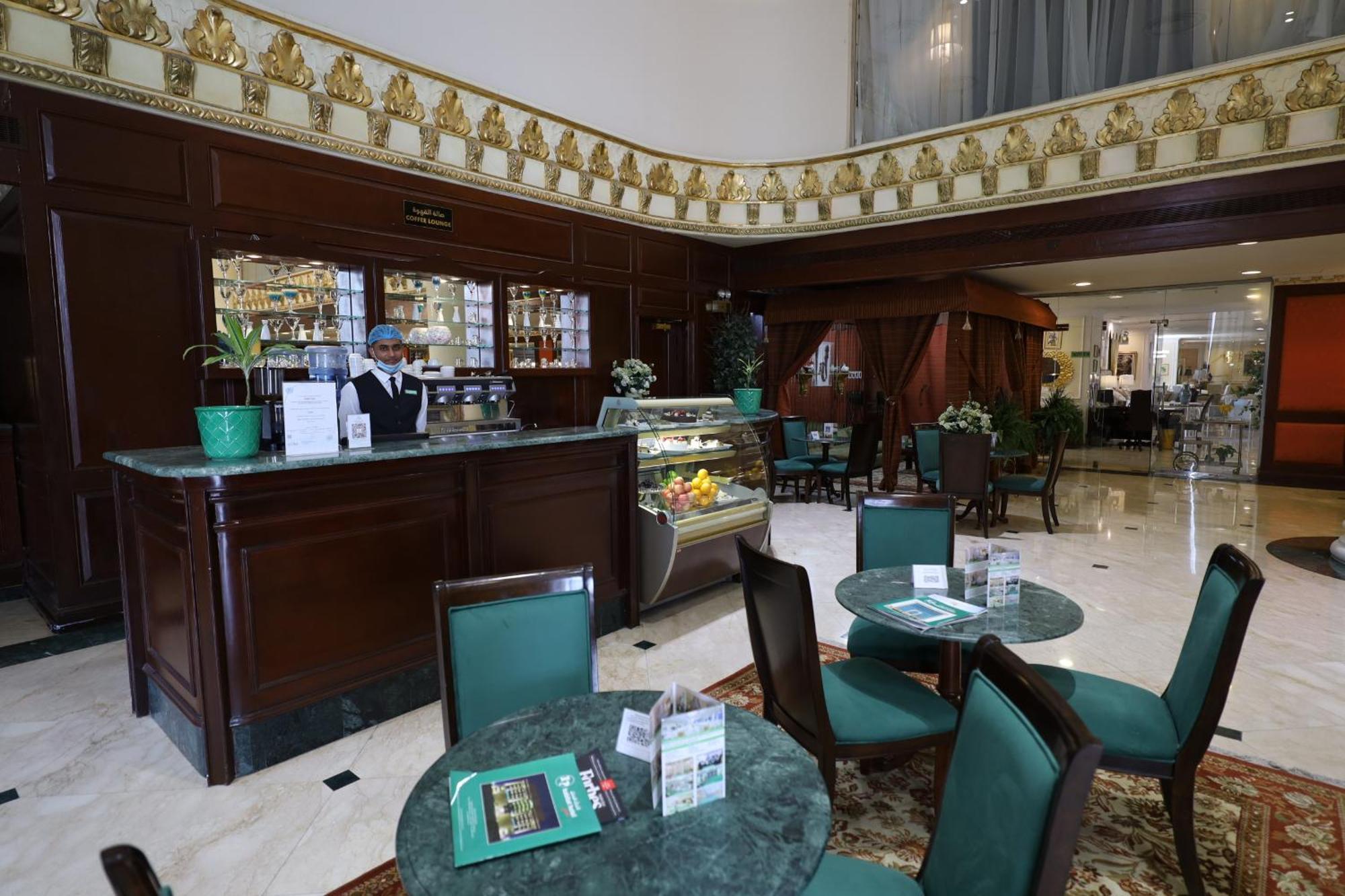 โรงแรมฮาบิแทต ออล สวีท อัล คอบาร์ อัลโคห์บาร์ ภายนอก รูปภาพ Lobby